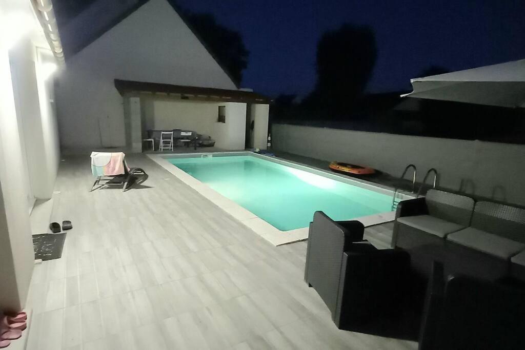 15Min De Disney, Dependance Et Piscine Privee A La Campagne Crevecoeur-en Brie Esterno foto